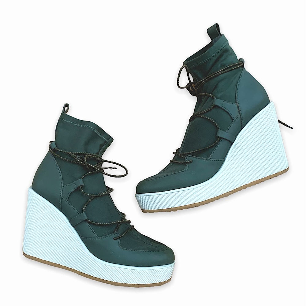 Steve Madden wedge boots